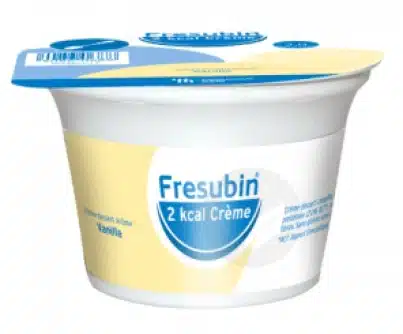 Pot de Fresubin 2 kcal Crème saveur Vanille. Dessert complet, riche en protéines et fibres, sans gluten.